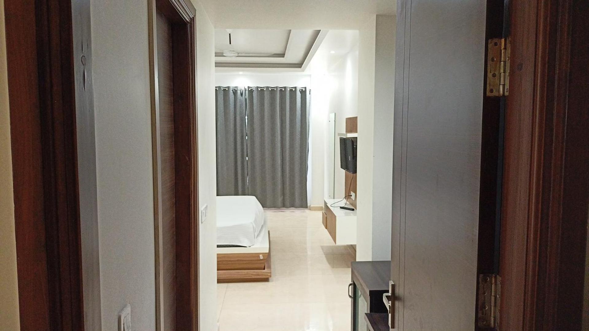 Hotel Skylark & Banquet Palwal 外观 照片